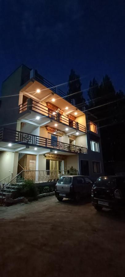 Zlatan Guest House Leh Exterior foto